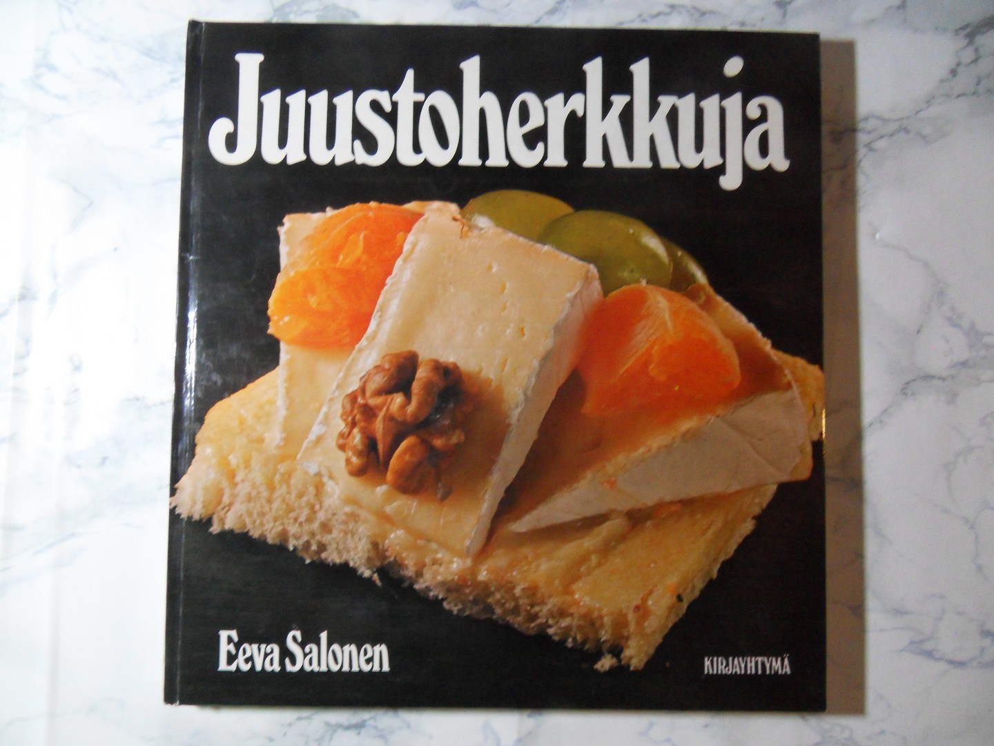 Juustoherkkuja, Eeva Salonen